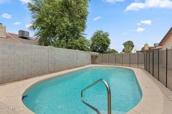 6328 Ironwood Dr, Glendale, AZ 85302