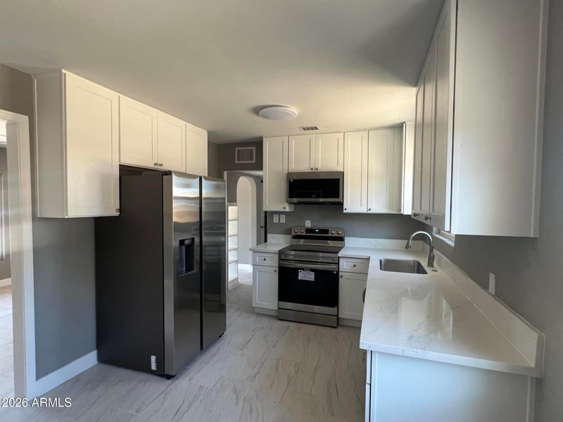6328 W Maryland Ave, Glendale, AZ 85301