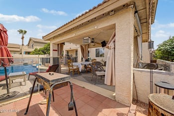 6328 Tonopah Dr, Glendale, AZ 85308
