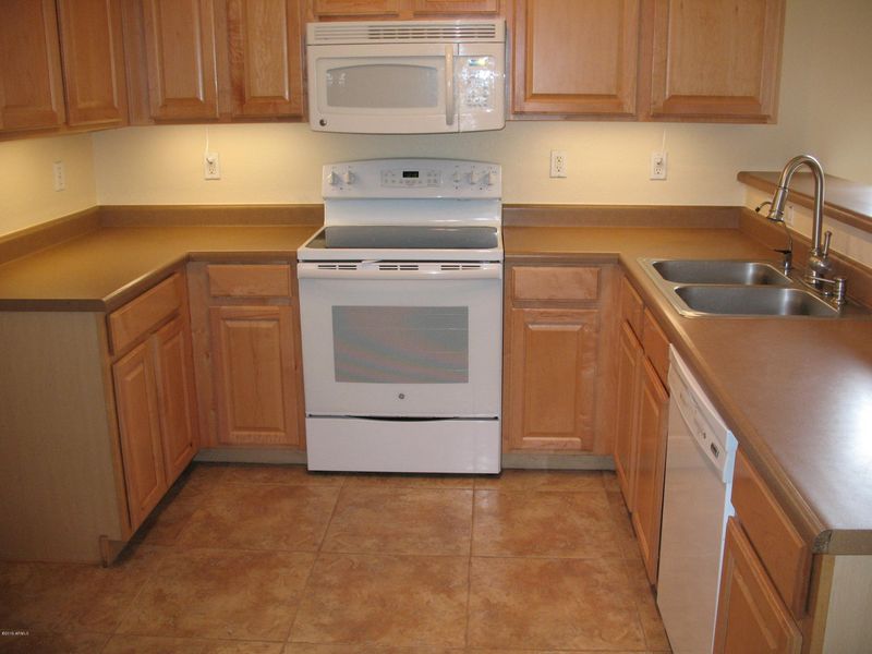6329 S Shelby Way, Gilbert, AZ 85298