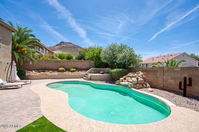 6329 W Honeysuckle Dr, Phoenix, AZ 85083