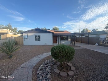 6329 Ocotillo Rd, Glendale, AZ 85301
