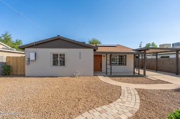 6329 Ocotillo Rd, Glendale, AZ 85301
