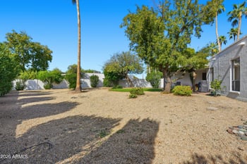 633 Calavar Rd, Phoenix, AZ 85022