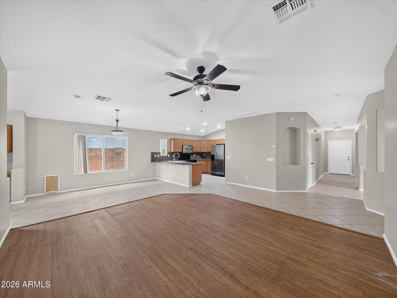 633 E Leslie Ave, San Tan Valley, AZ 85140