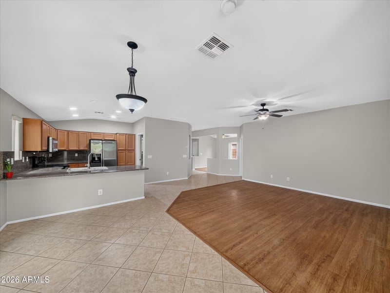 633 E Leslie Ave, San Tan Valley, AZ 85140