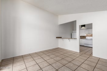 633 May -- #14, Mesa, AZ 85201