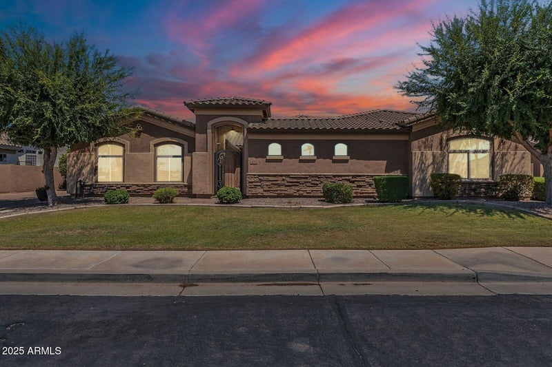 633 Parkcrest St, Gilbert, AZ 85296