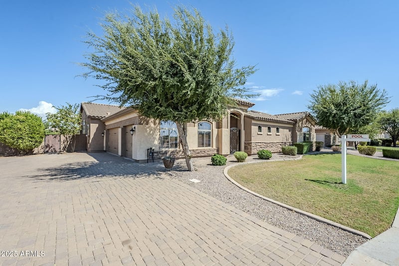 633 Parkcrest St, Gilbert, AZ 85296