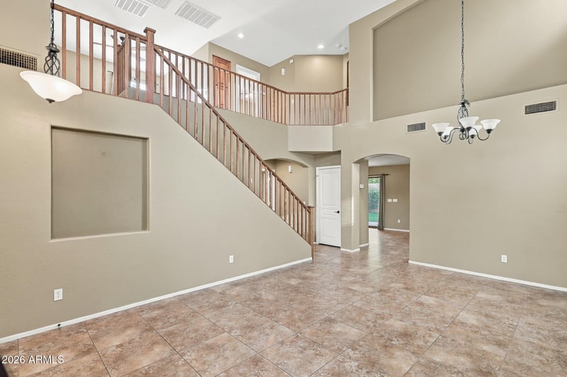 6330 W Big Oak St, Phoenix, AZ 85083