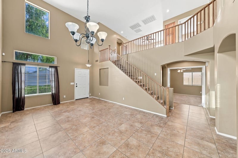 6330 W Big Oak St, Phoenix, AZ 85083