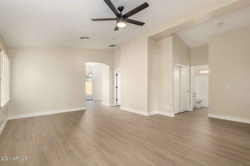 6330 W Nez Perce St, Phoenix, AZ 85043
