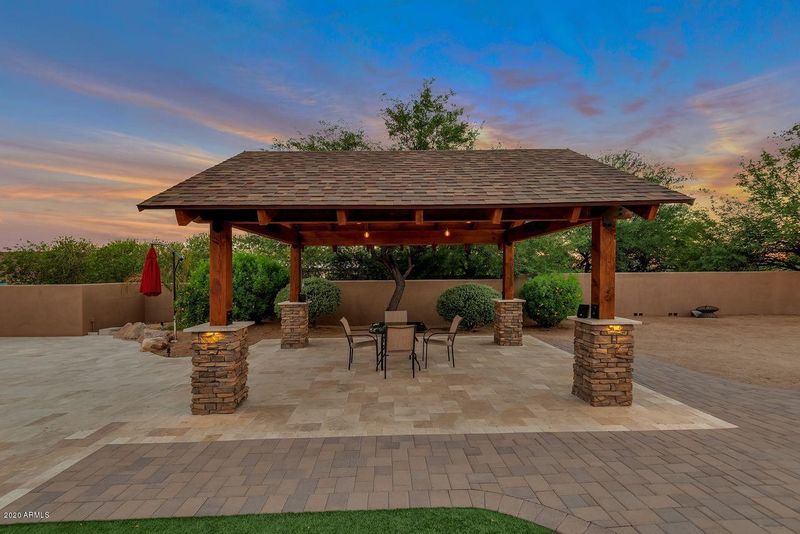 6331 E Dale Ln, Cave Creek, AZ 85331