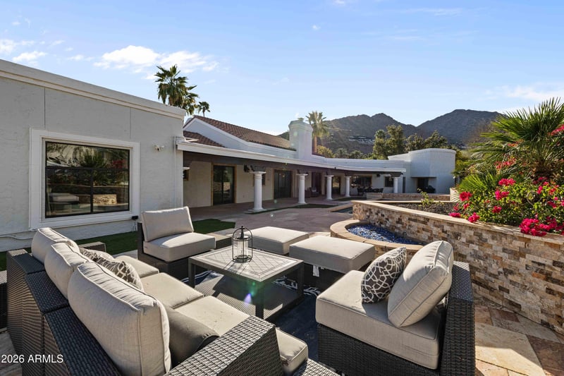 6332 Vista Dr, Paradise Valley, AZ 85253
