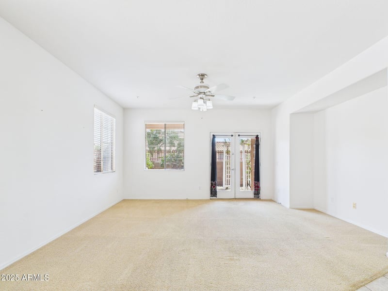 6334 Blake St, Gilbert, AZ 85298