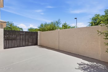 6334 N 6th Way, Phoenix, AZ 85012