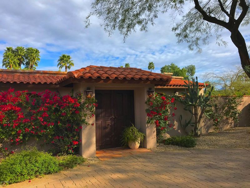 6336 E Doubletree Ranch Rd, Paradise Valley, AZ 85253
