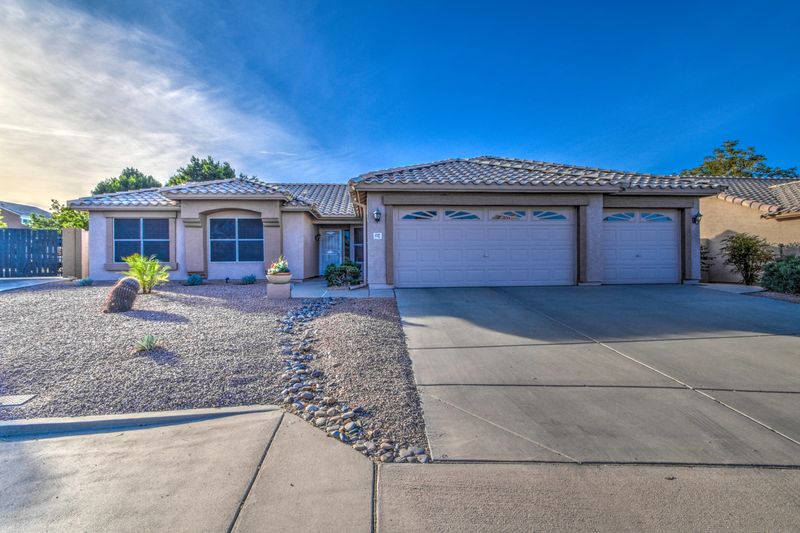 6337 E Palm St, Mesa, AZ 85215
