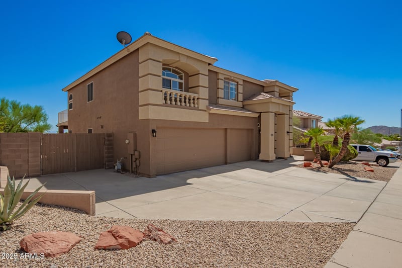 6339 Range Mule Dr, Phoenix, AZ 85083