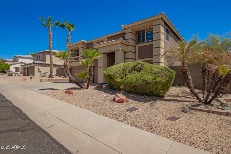 6339 Range Mule Dr, Phoenix, AZ 85083
