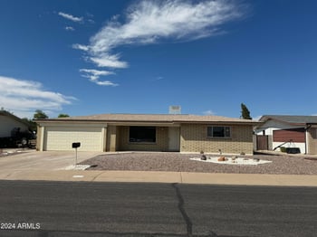 634 65th Way, Mesa, AZ 85205