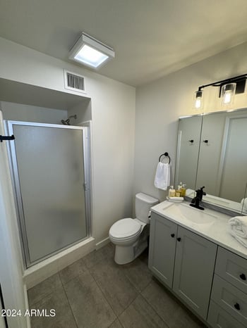 634 65th Way, Mesa, AZ 85205
