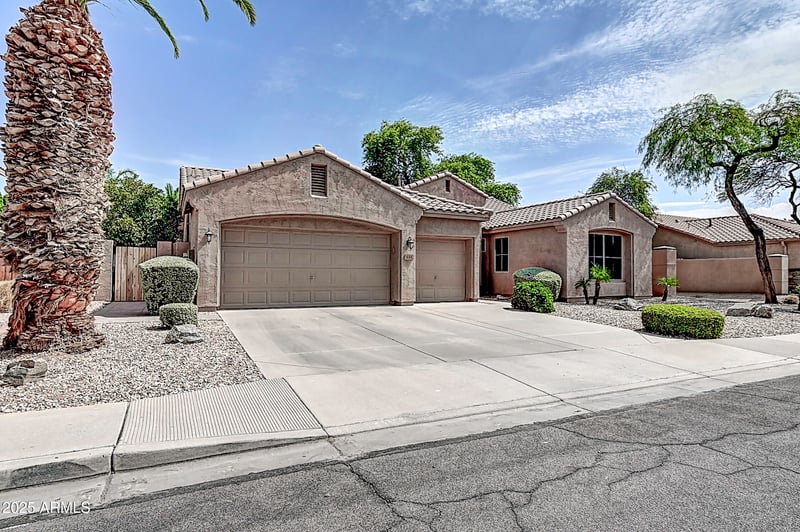 634 Goldfinch Way, Chandler, AZ 85286