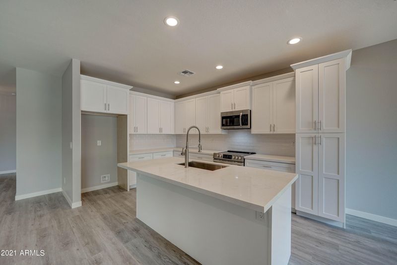 634 W Beverly Rd, Phoenix, AZ 85041
