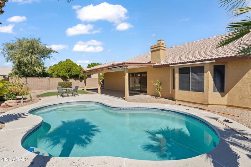 6340 Grovers Ave, Glendale, AZ 85308