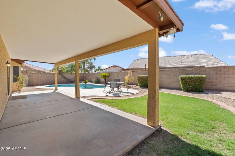 6340 Grovers Ave, Glendale, AZ 85308