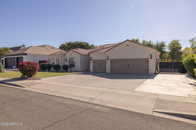 6343 Odessa St, Mesa, AZ 85215