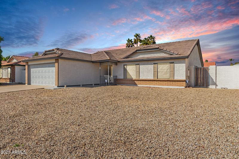 6344 W Turquoise Ave, Glendale, AZ 85302