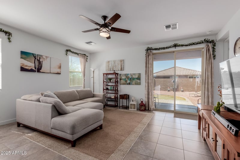 6346 Illini St, Phoenix, AZ 85043