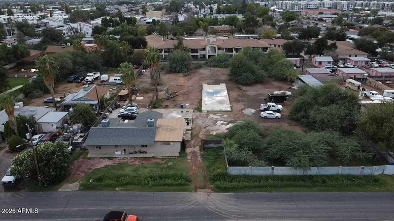 6348 64th Dr, Glendale, AZ 85301