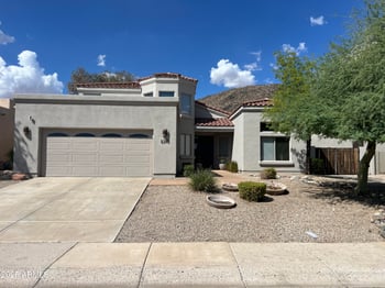 6348 Hill Ln, Glendale, AZ 85310
