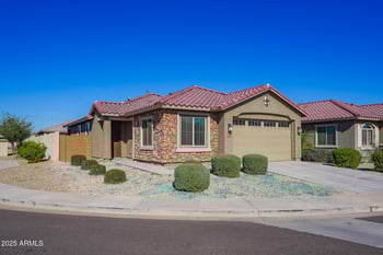 6348 Warner St, Phoenix, AZ 85043