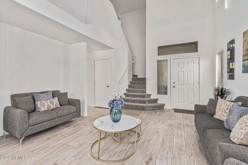 6350 Hess St, Phoenix, AZ 85043