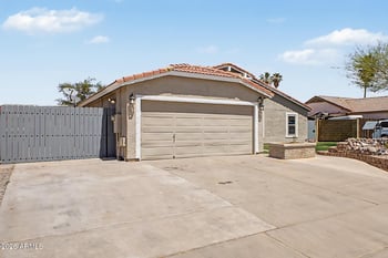 6350 Onyx Ave, Glendale, AZ 85302