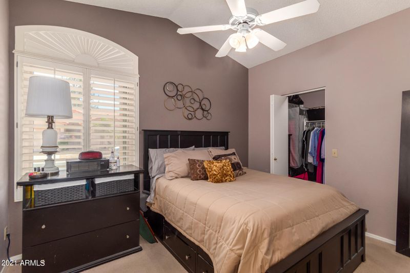 6350 S Sawgrass Dr, Chandler, AZ 85249