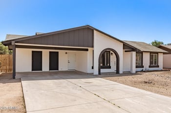 6351 Mountain View Rd, Glendale, AZ 85302