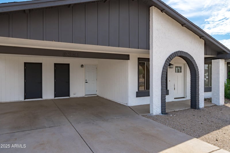 6351 Mountain View Rd, Glendale, AZ 85302