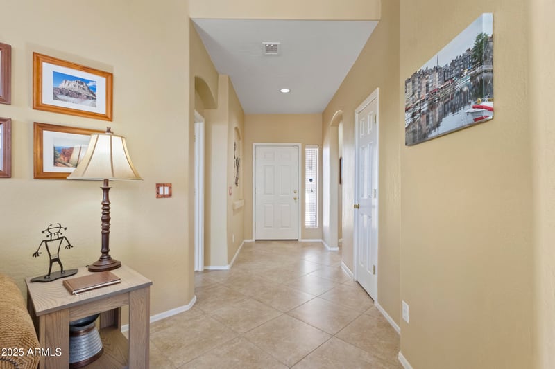 6351 Pontiac Dr, Glendale, AZ 85308