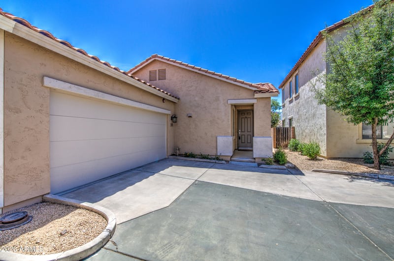 6351 Blake St, Gilbert, AZ 85298
