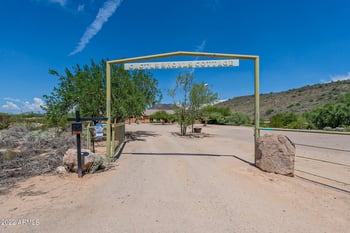 6351 W Soft Wind Dr, Glendale, AZ 85310