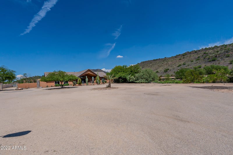 6351 W Soft Wind Dr, Glendale, AZ 85310