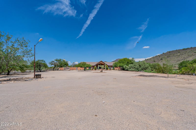 6351 W Soft Wind Dr, Glendale, AZ 85310