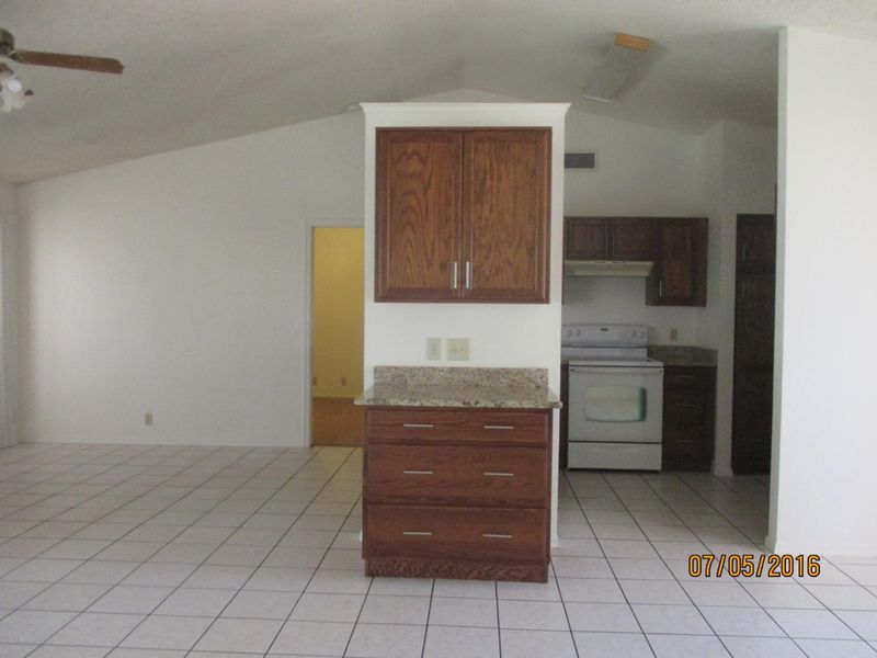 6352 W Cinnabar Ave, Glendale, AZ 85302