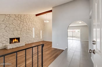 6353 Mission Ln, Glendale, AZ 85302