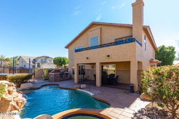 6356 W Adobe Dr, Glendale, AZ 85308