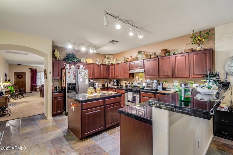 6358 Legend Ct, Gilbert, AZ 85298